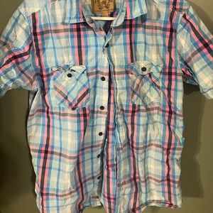 Red camel short sleeves button up